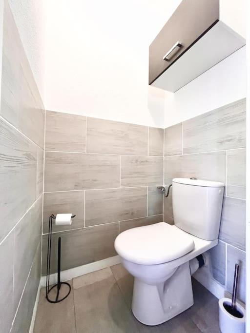 T2 Village Apartment *